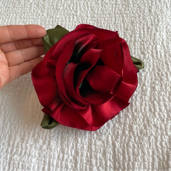 Rose Fabric Pin, Rose Lapel Pin, Vintage Red Rose Pin - Picture 2 of 5